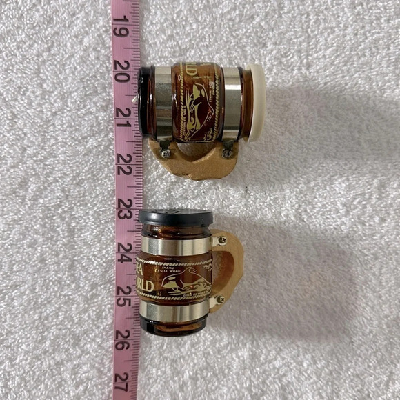 Vintage Sea World Tiny Beer Mug Salt & Pepper Shakers - Picture 10 of 10